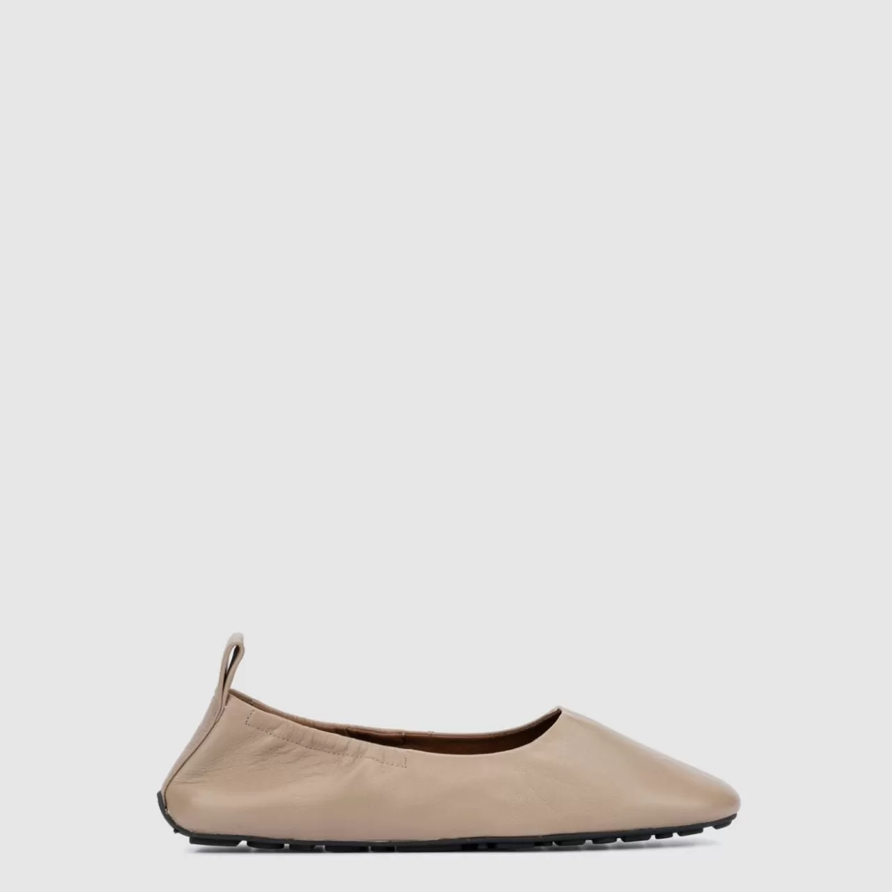 Aquatalia Flats | Quortney Taupe