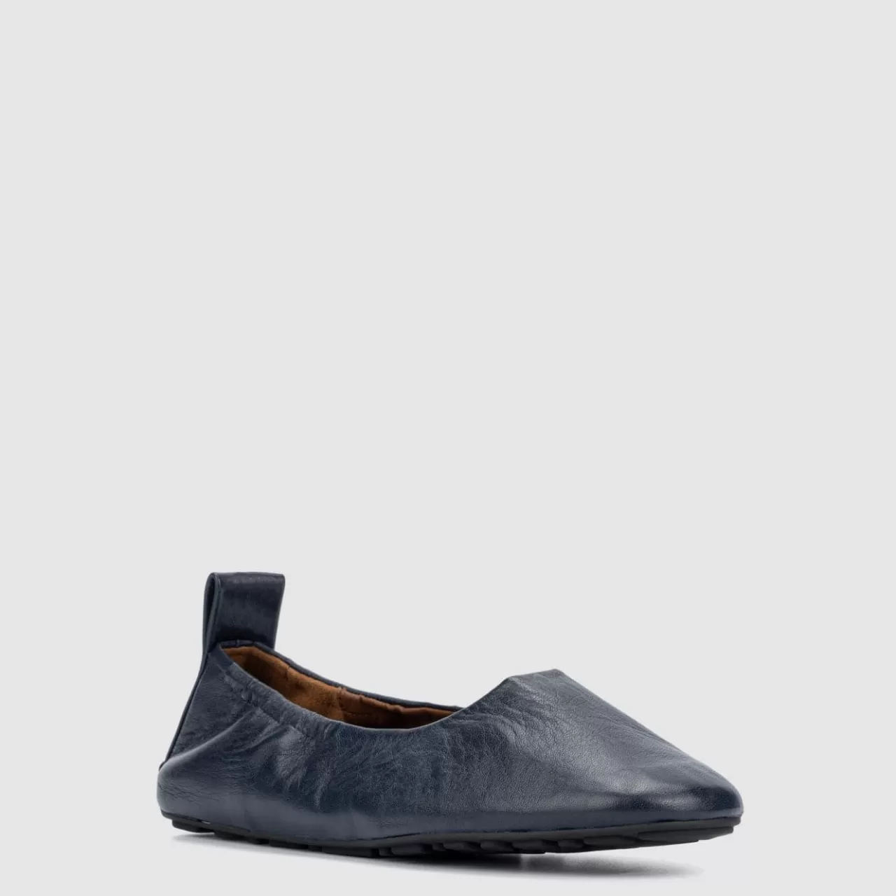 Aquatalia Flats | Quortney Marine