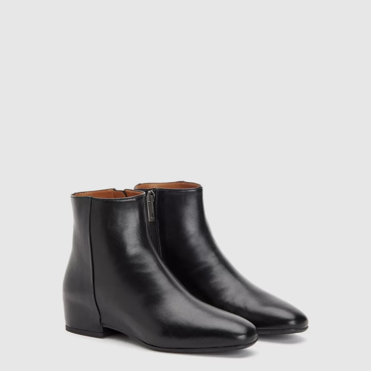 Aquatalia Boots | Ulyssaa Black